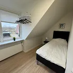 The Butterfly - House In For 7 Persons With Luxury Rooftop Deck & Free Parking アパート