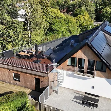 The Butterfly - House In For 7 Persons With Luxury Rooftop Deck & Free Parking Apartment Odense