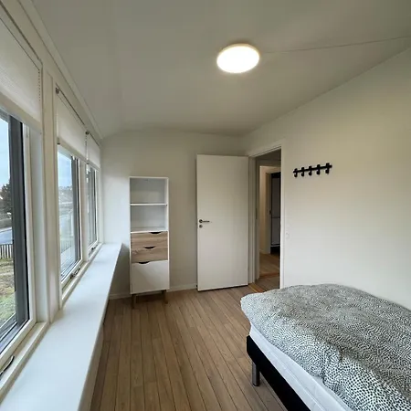 The Butterfly - House In For 7 Persons With Luxury Rooftop Deck & Free Parking * Odense