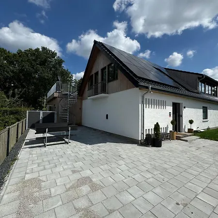 The Butterfly - House In For 7 Persons With Luxury Rooftop Deck & Free Parking * Odense